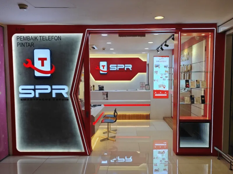 SPR IOI City Mall workshop shopfront